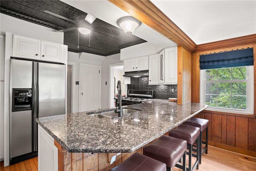 1302 Mount Royal Blvd