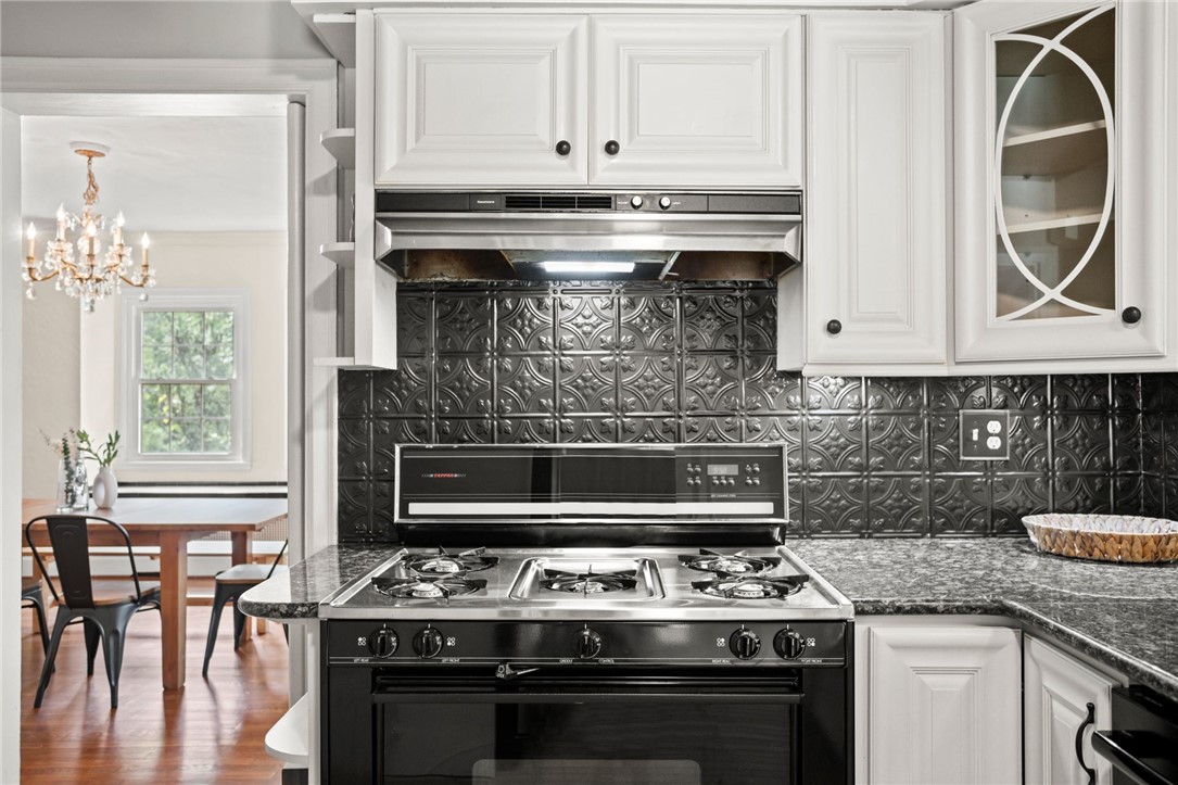 1302 Mount Royal Blvd