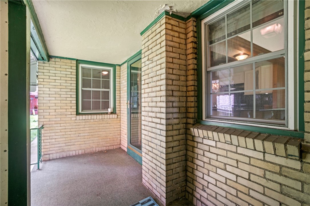 1302 Mount Royal Blvd