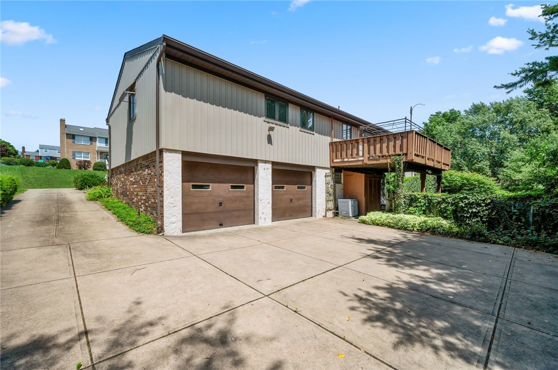 406 S Highlander Heights Dr