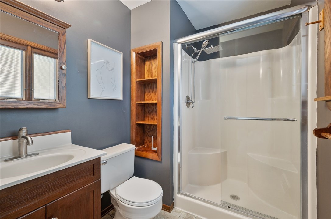 406 S Highlander Heights Dr