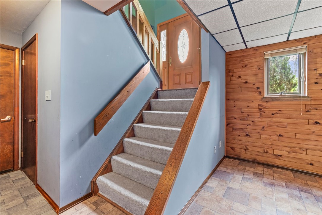 406 S Highlander Heights Dr