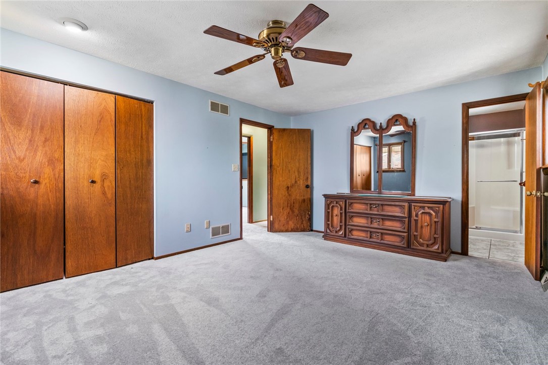 406 S Highlander Heights Dr