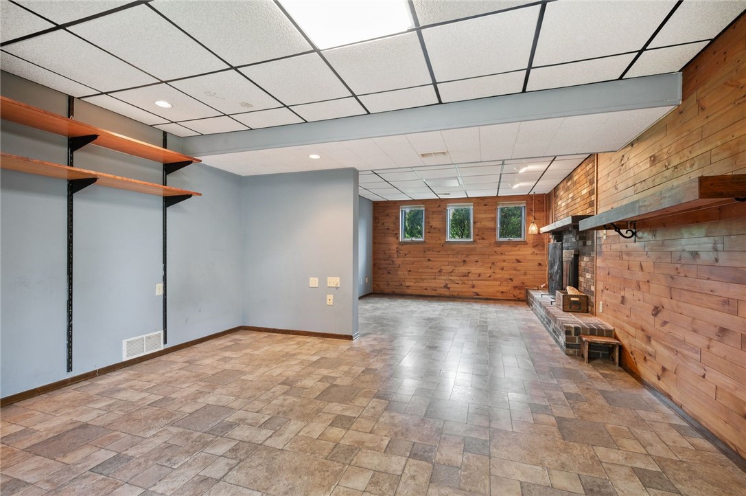 406 S Highlander Heights Dr