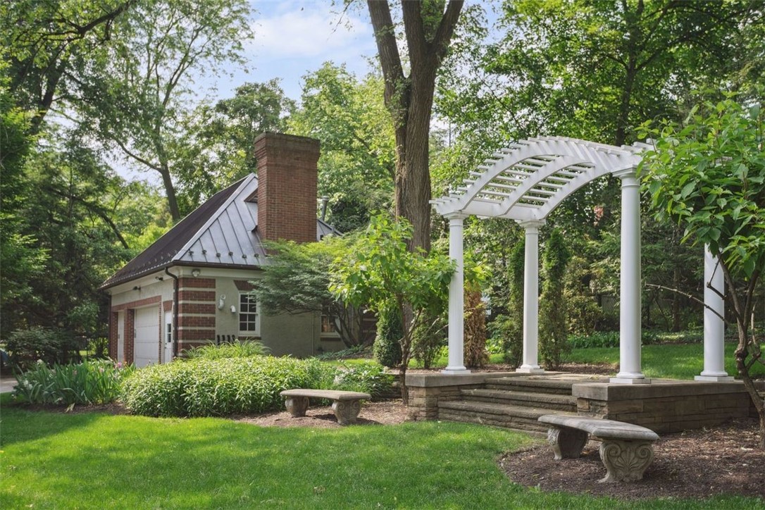 5563 Northumberland Street