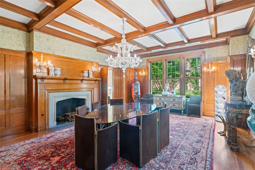 5563 Northumberland Street