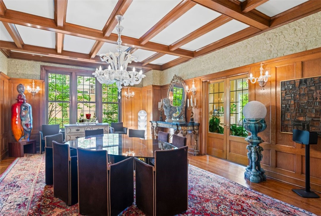 5563 Northumberland Street