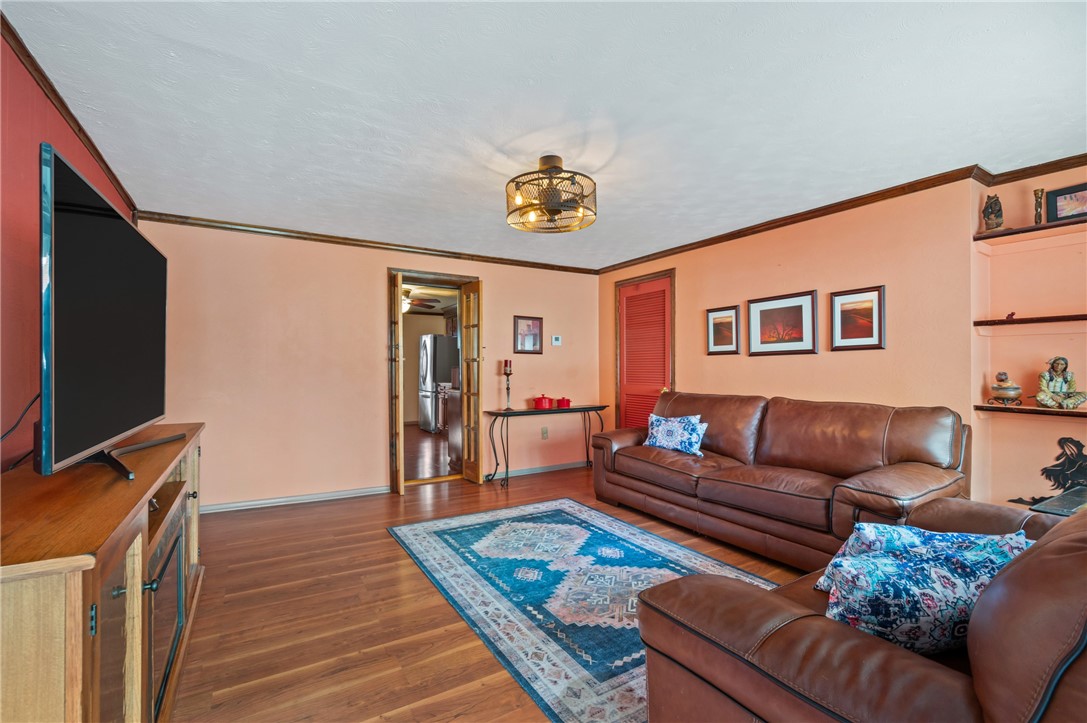 162 1/2 S 17th Street