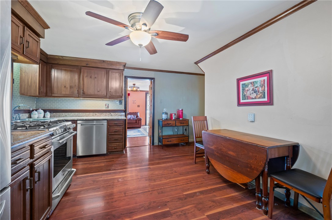 162 1/2 S 17th Street