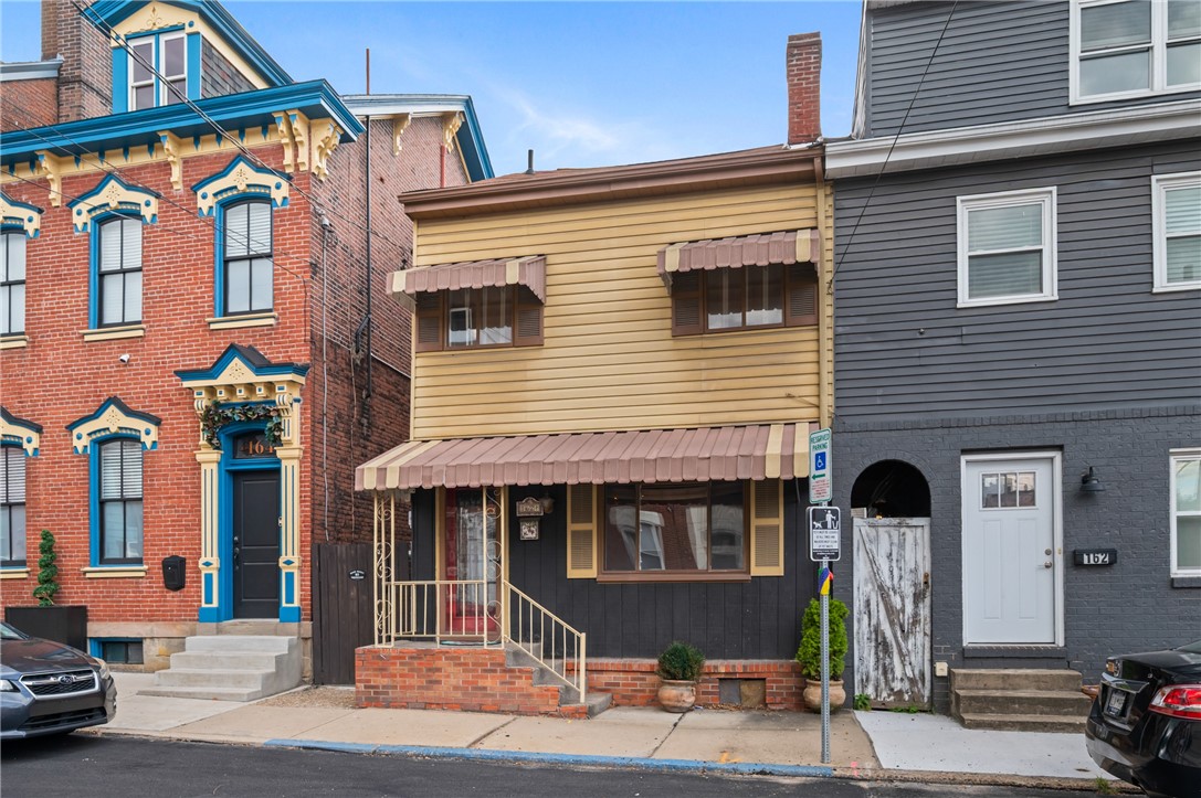 162 1/2 S 17th Street