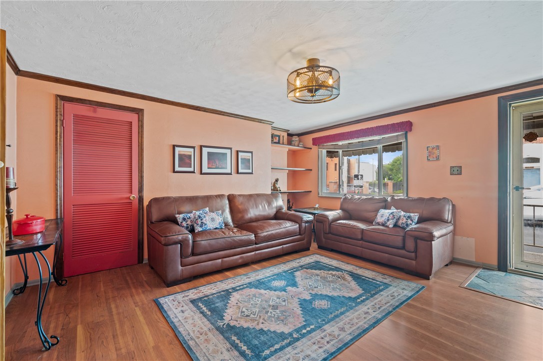 162 1/2 S 17th Street