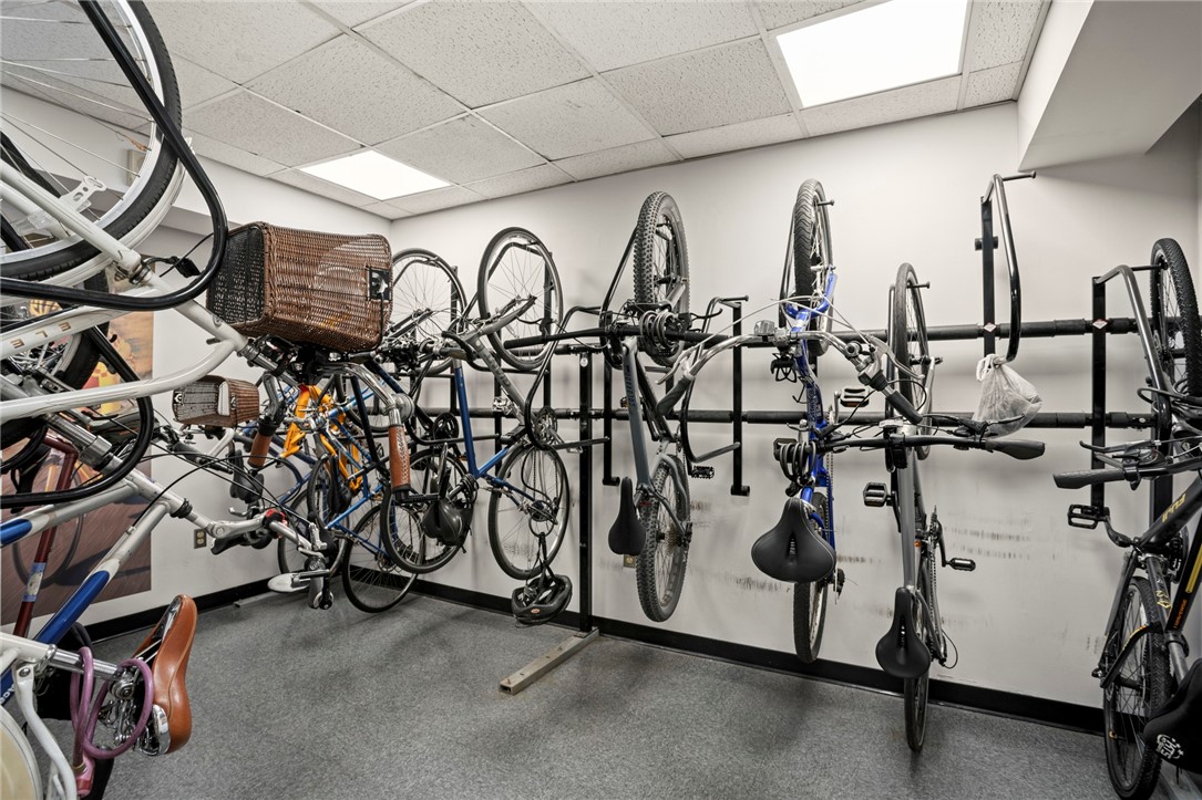 320 Fort Duquesne Blvd 10L