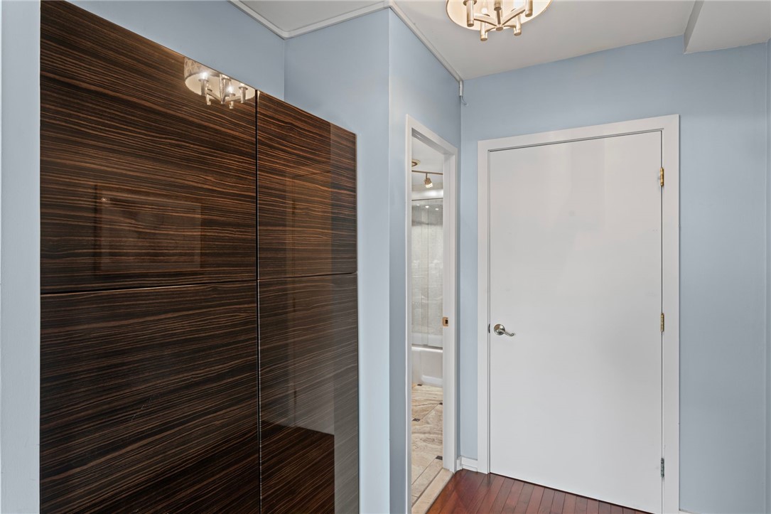 320 Fort Duquesne Blvd 10L