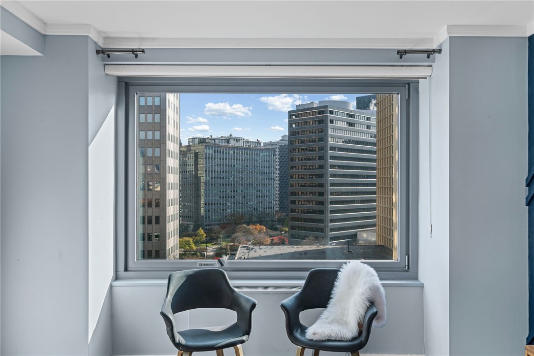 320 Fort Duquesne Blvd 10L