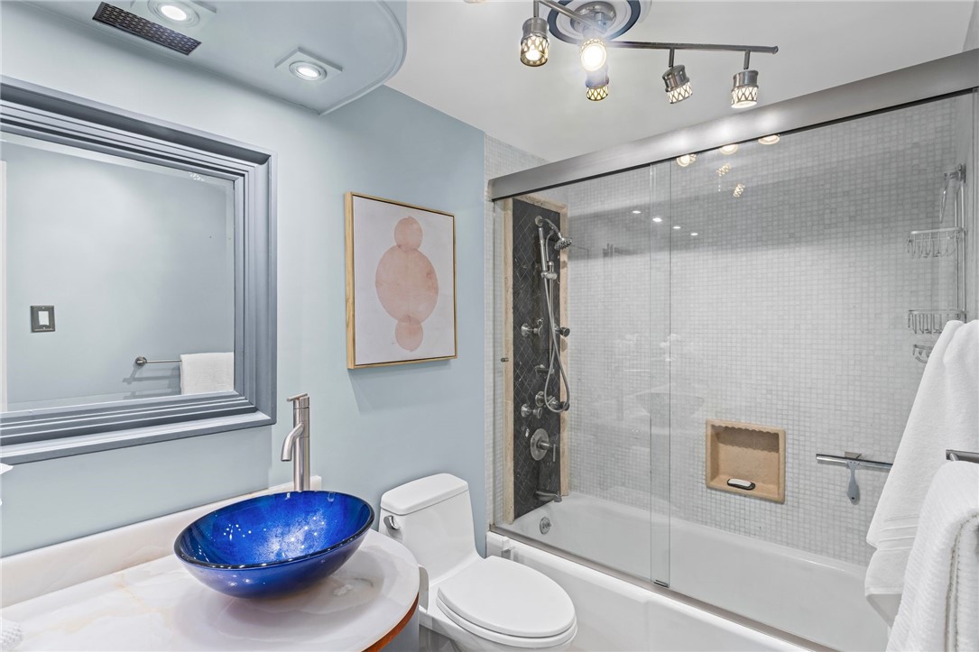 320 Fort Duquesne Blvd 10L