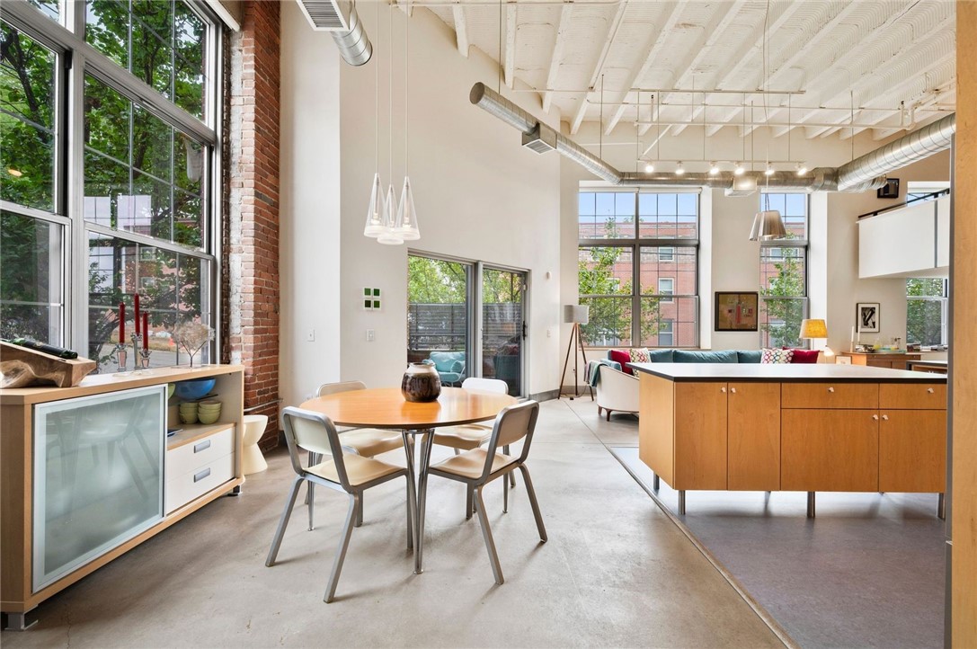 1536 Colwell Street 1