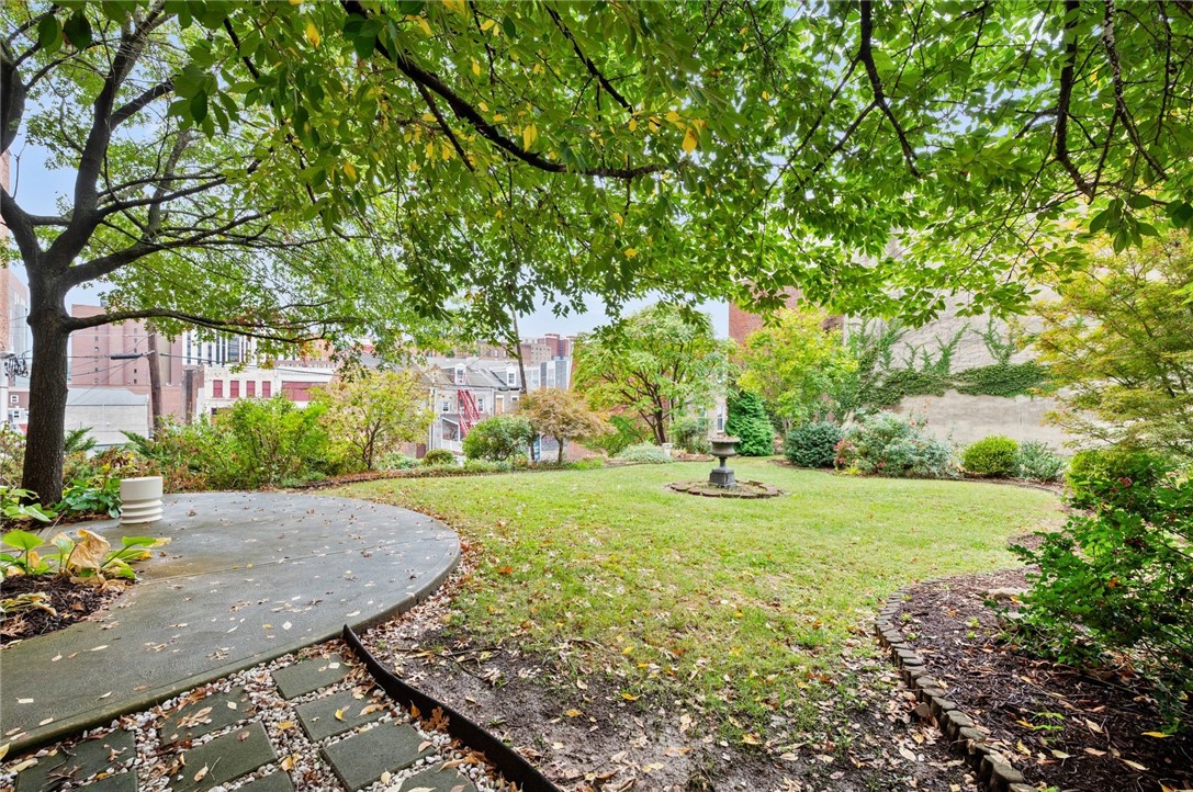 1536 Colwell Street 1