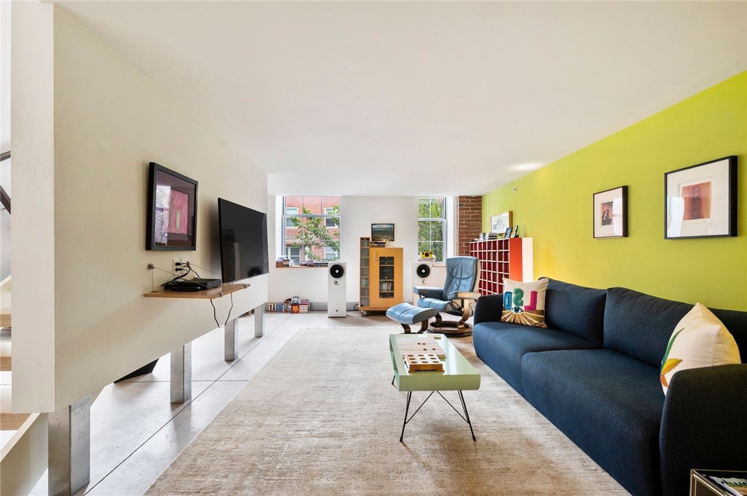 1536 Colwell Street 1