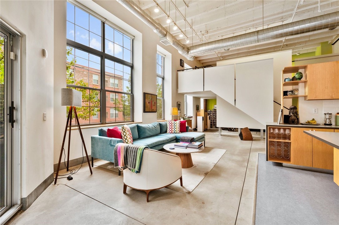 1536 Colwell Street 1