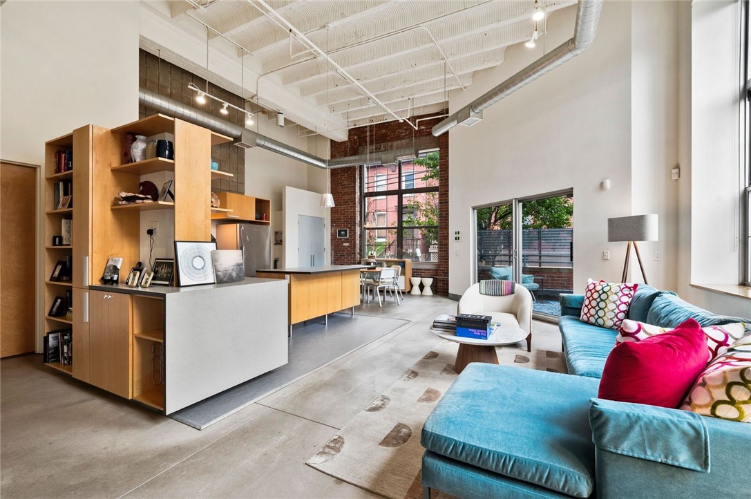 1536 Colwell Street 1