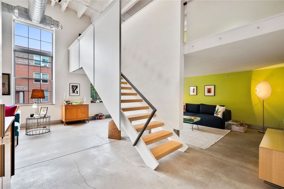 1536 Colwell Street 1