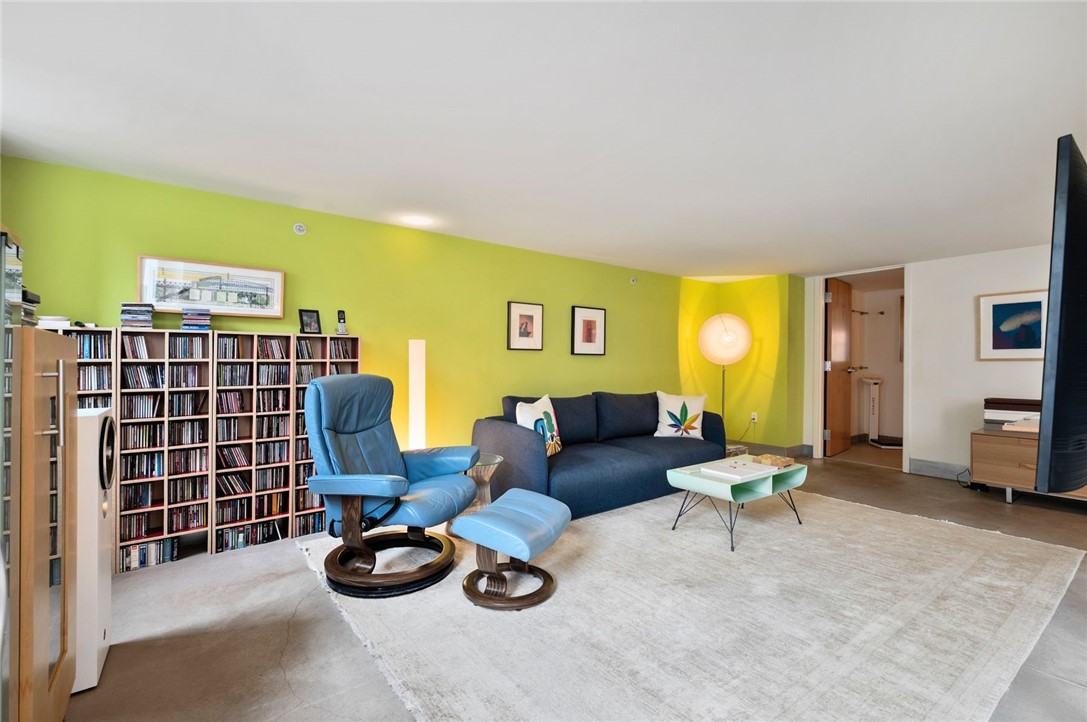 1536 Colwell Street 1