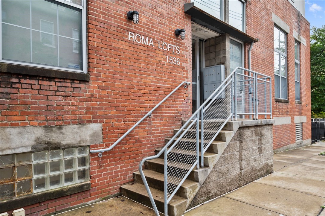 1536 Colwell Street 1