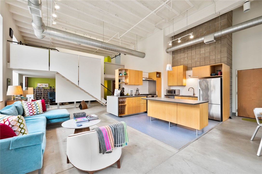 1536 Colwell Street 1