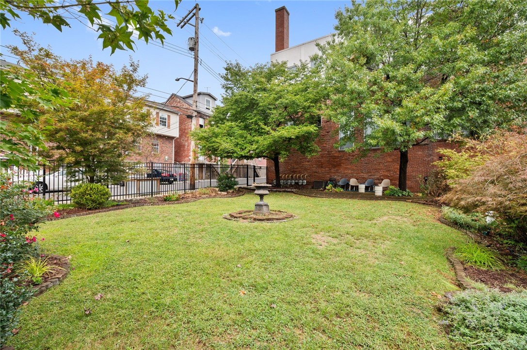 1536 Colwell Street 1