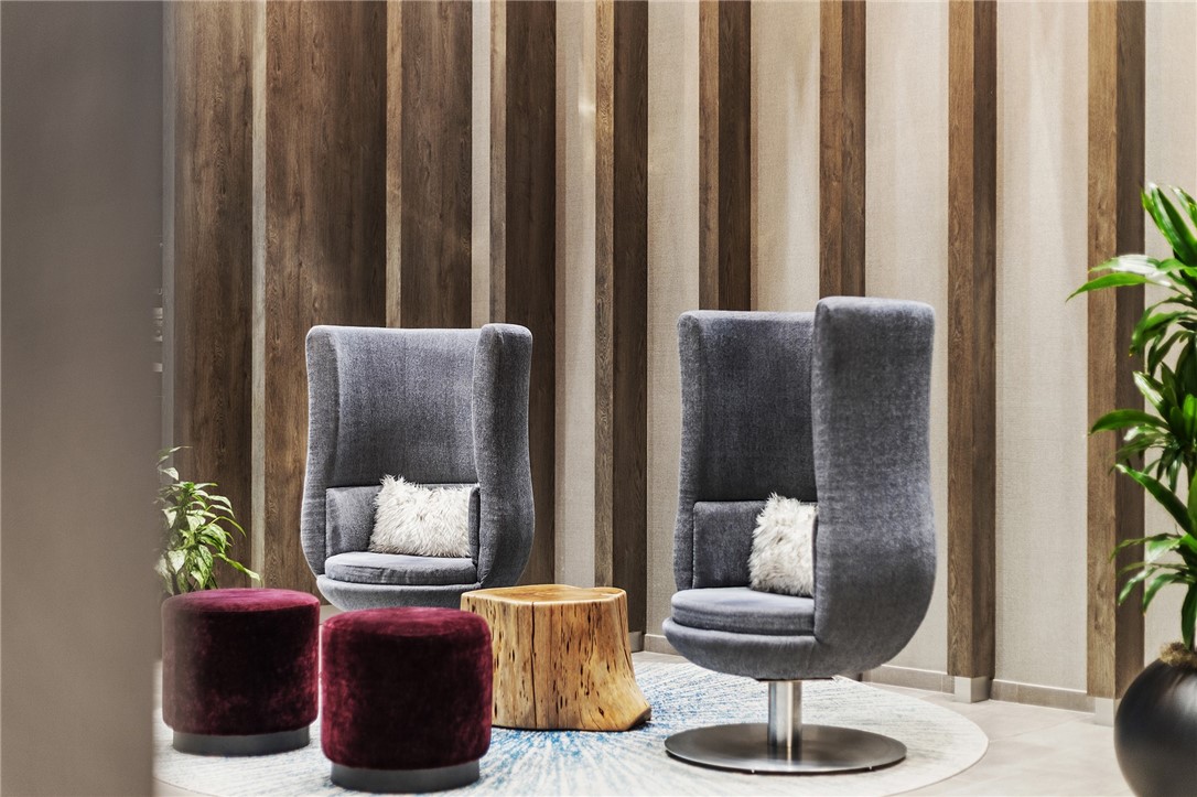 350 Oliver Avenue 1605