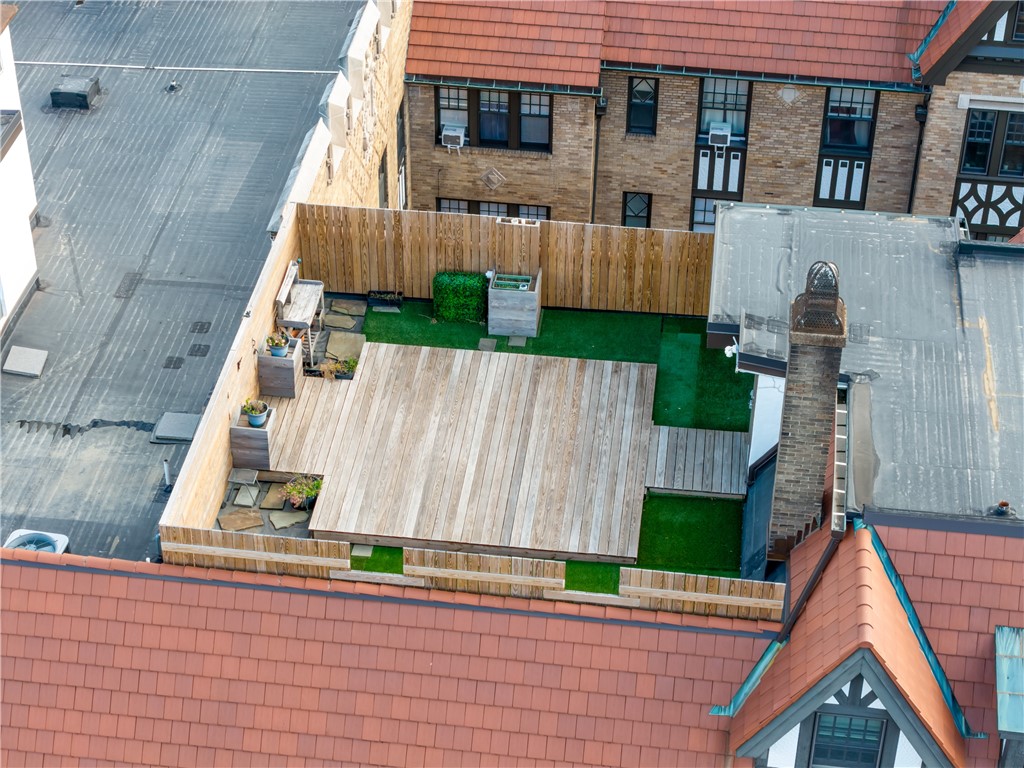 166 N Dithridge St PH5A