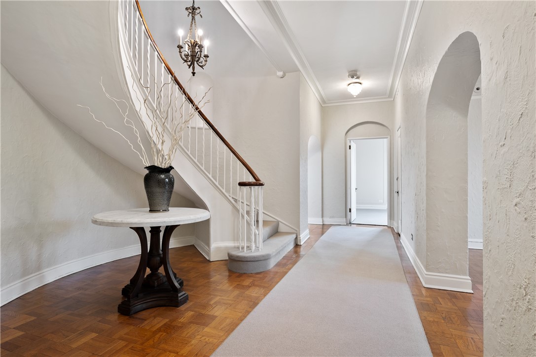 166 N Dithridge St PH5A