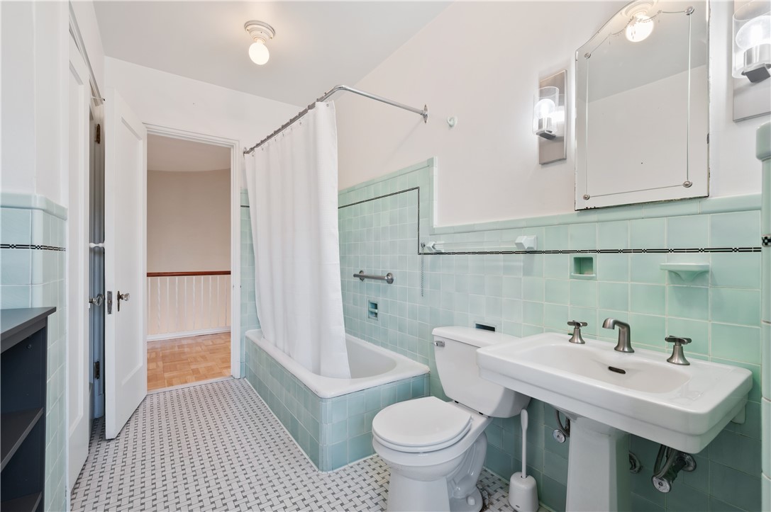 166 N Dithridge St PH5A