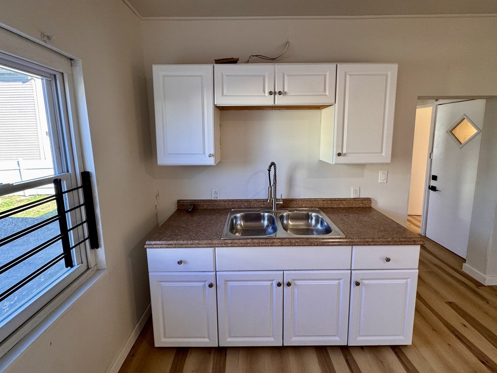 1332 Goettman Steet 3