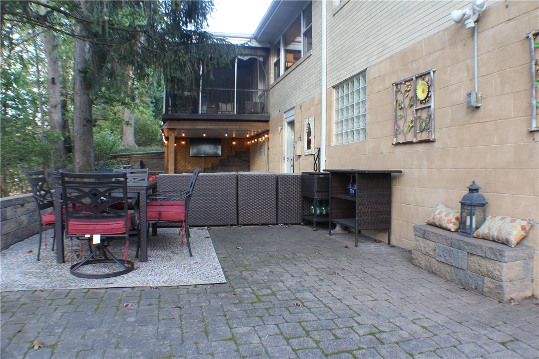 128 Violet Street