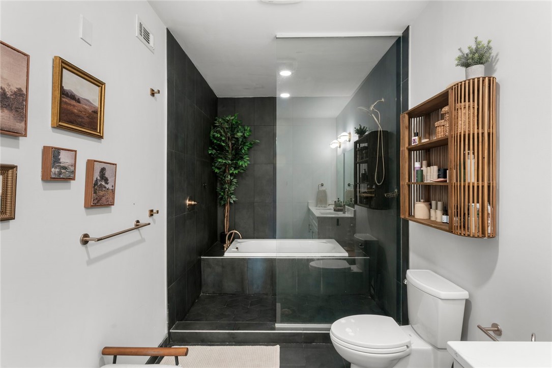 3725 Butler Street 209