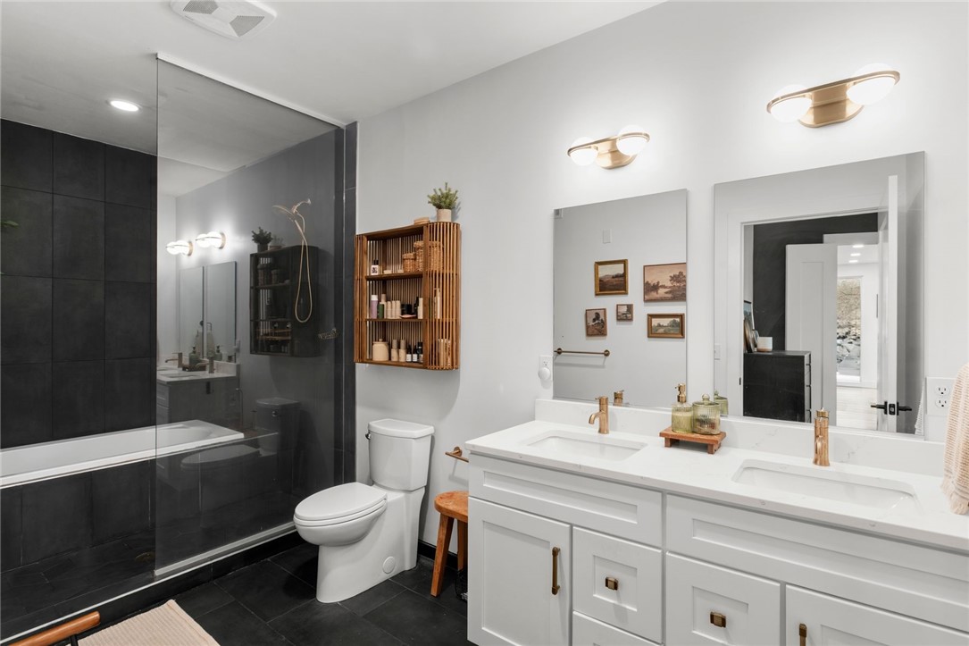 3725 Butler Street 209