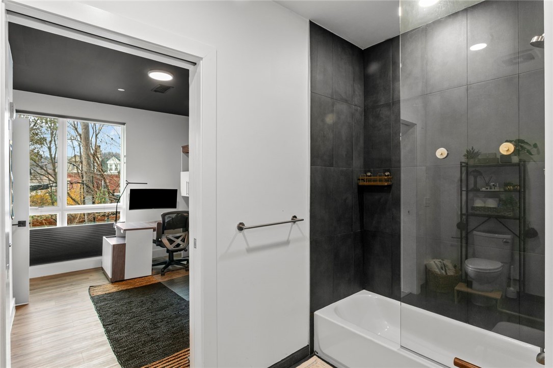 3725 Butler Street 209