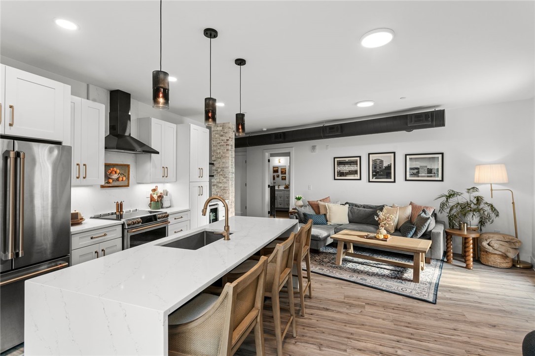 3725 Butler Street 209