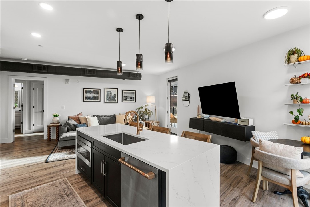 3725 Butler Street 209