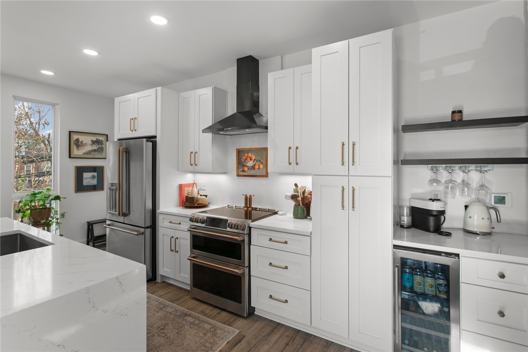 3725 Butler Street 209