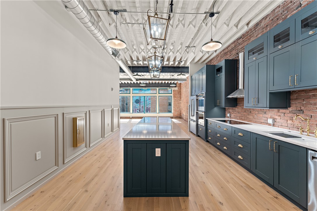 915 Liberty Avenue 401