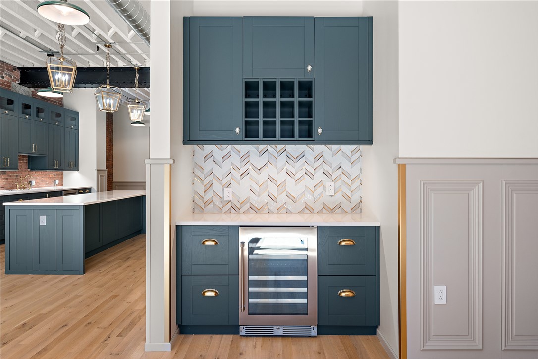 915 Liberty Avenue 401