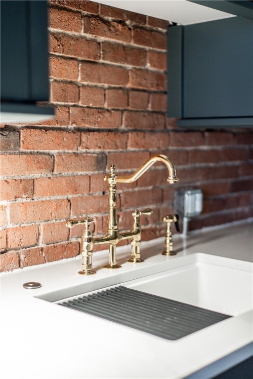 915 Liberty Avenue 401