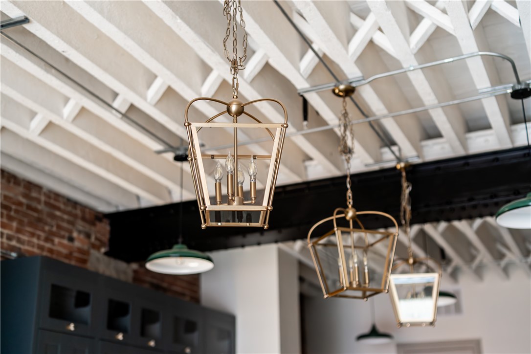 915 Liberty Avenue 401