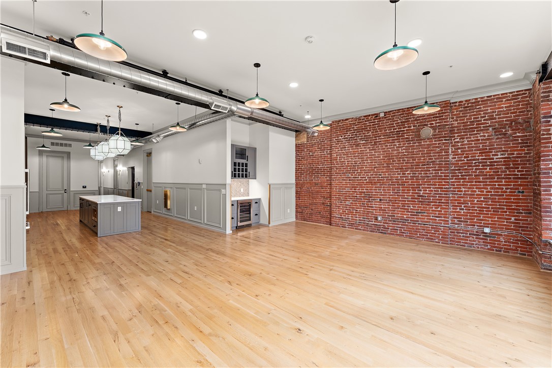 915 Liberty Avenue 501