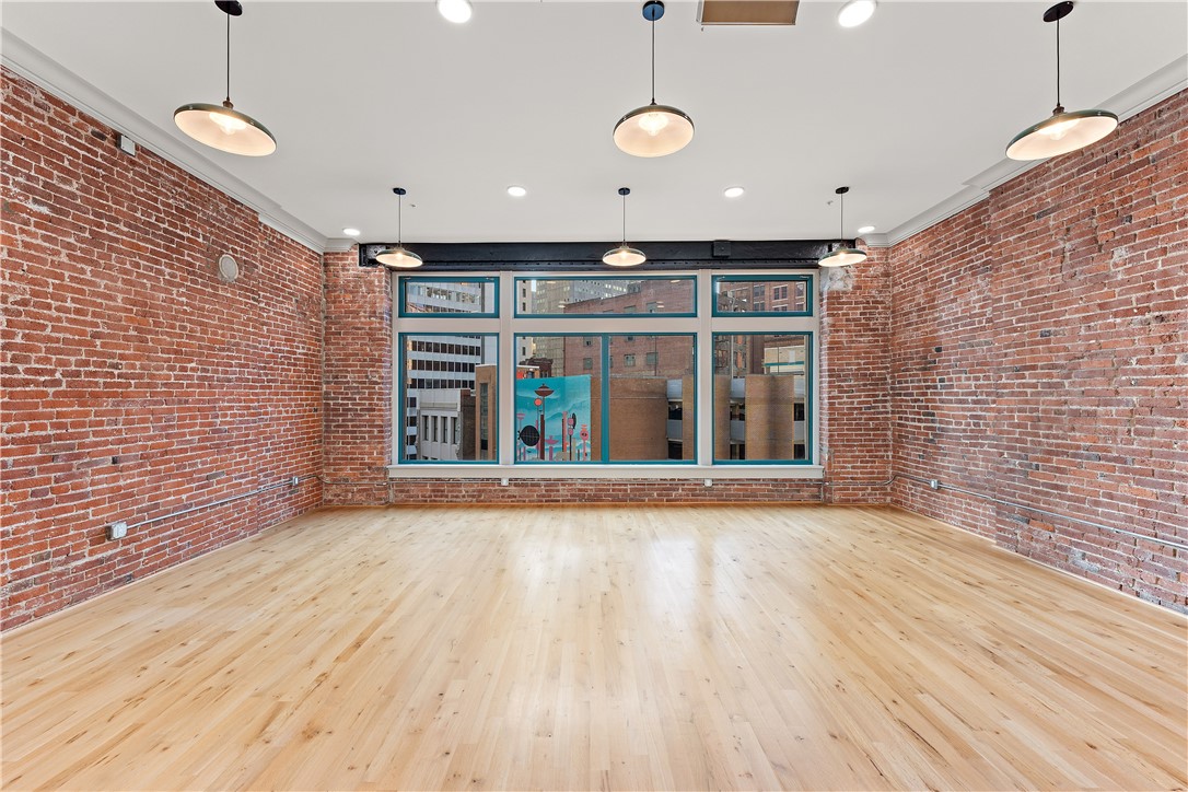 915 Liberty Avenue 501