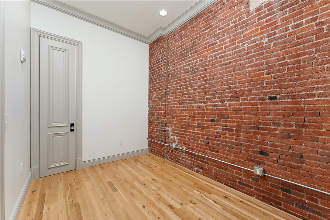 915 Liberty Avenue 501