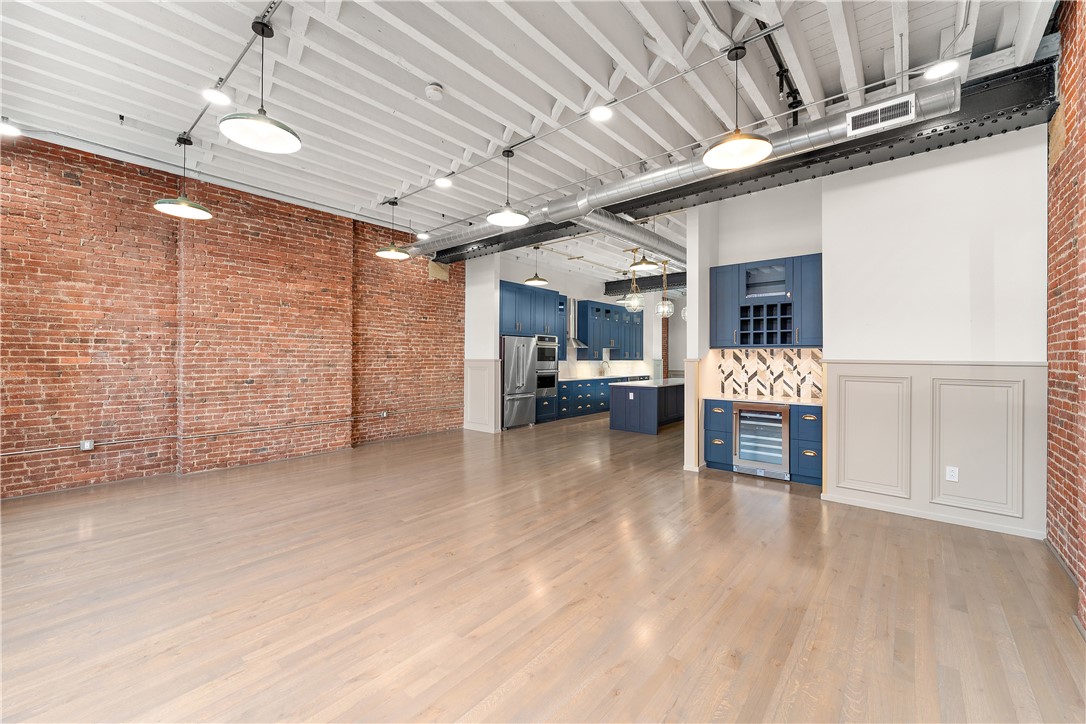 915 Liberty Avenue 601