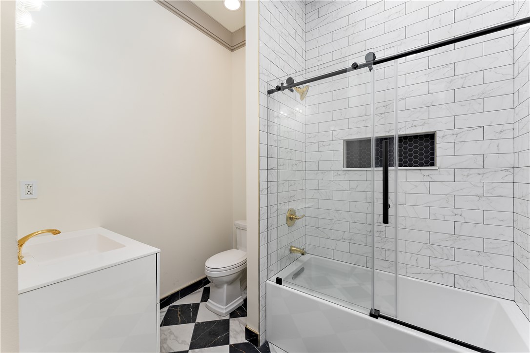 915 Liberty Avenue 601